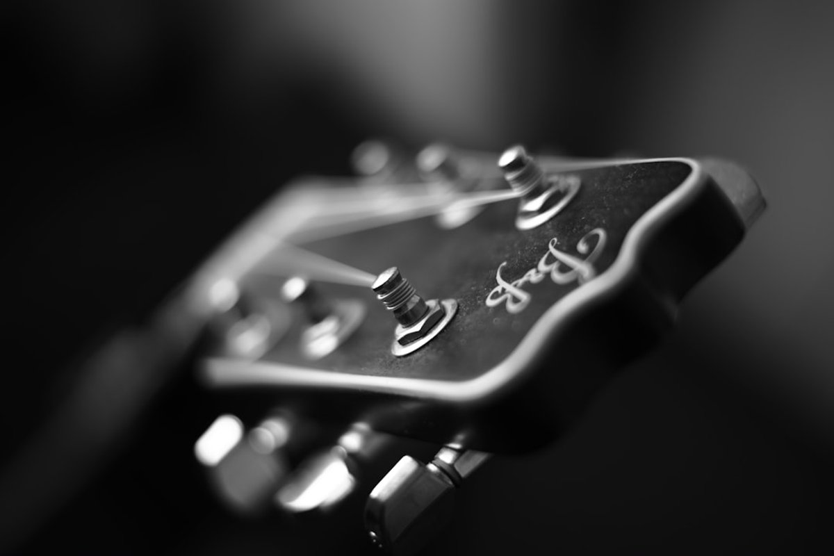String instruments including guitars and violins for wholesale enquiry